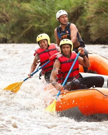 Kithulgala whitewater Rafting